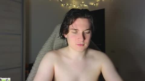 Snapshot of alex_candy_pump chatting on 09.28.25 FAVORITE online show from 09.28.25