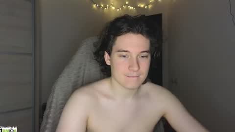 Snapshot of alex_candy_pump chatting on 10.27.25 FAVORITE online show from 10.27.25