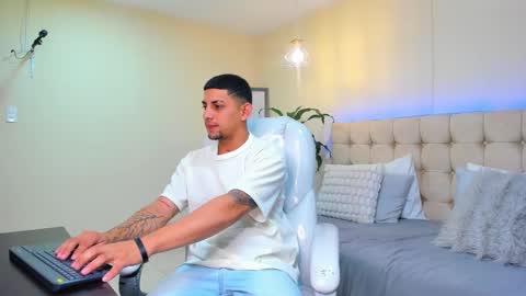 alex online show from 02.15.25