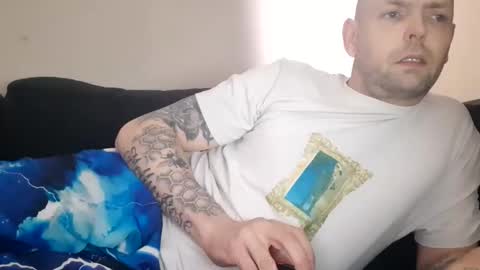 Snapshot of alex_essex69 chatting on 04.23.26 alex_essex69 online show from 04.23.26
