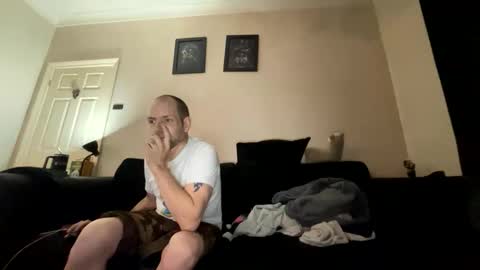Snapshot of alex_essex69 chatting on 05.08.26 alex_essex69 online show from 05.08.26