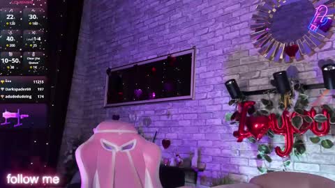 Snapshot of alex_howell chatting on 03.10.25 alex_howell online show from 03.10.25