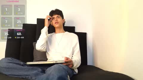 alex_mark_ online show from 12.15.25