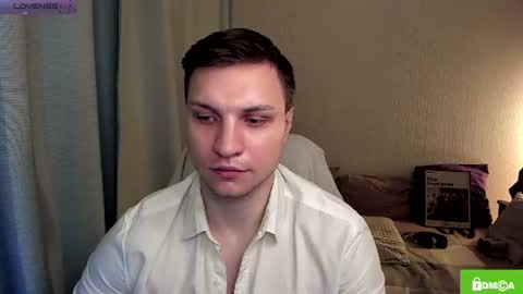 Snapshot of alex_milson chatting on 06.19.26 alex_milson online show from 06.19.26