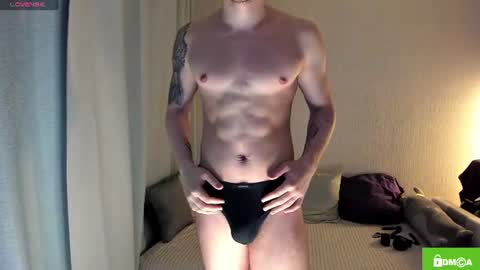 Snapshot of alex_milson chatting on 07.15.26 alex_milson online show from 07.15.26
