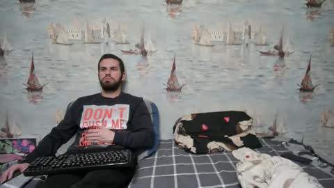 Alex and Sarah online show from 10.27.25