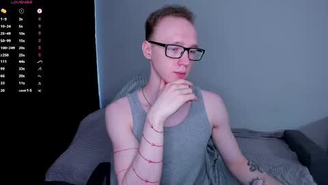 Snapshot of alex_silent chatting on 05.16.26 alex_silent online show from 05.16.26