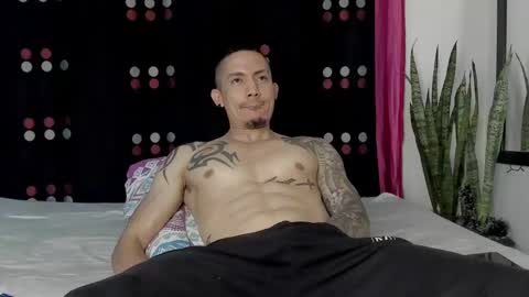 alex_sthorm online show from 12.27.24