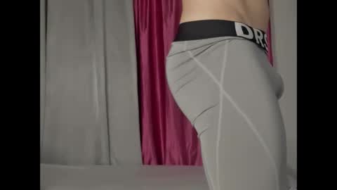 alex_sthorm online show from 01.04.25