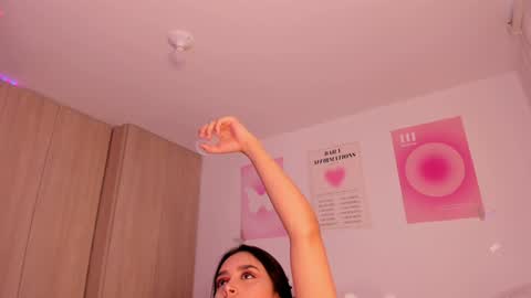 Snapshot of alexa_6908 chatting on 01.13.25 alexa online show from 01.13.25