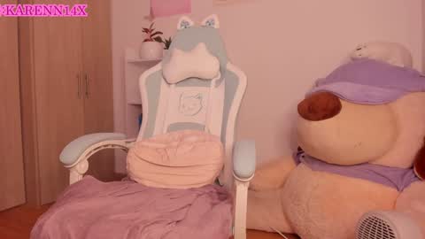 Snapshot of alexa_6908 chatting on 02.06.25 alexa online show from 02.06.25