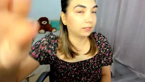 Snapshot of alexa_dolly chatting on 10.06.25 Alexa online show from 10.06.25