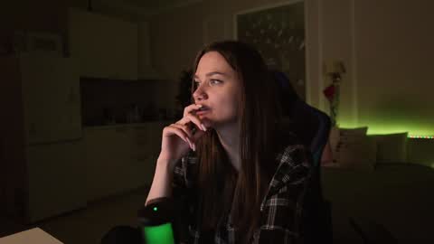 Snapshot of alexa_feels chatting on 12.15.24 Little Duck homie online show from 12.15.24