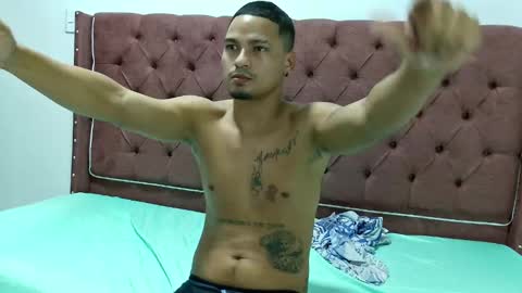 Snapshot of alexa_hotfox chatting on 02.01.25 ALEXA online show from 02.01.25