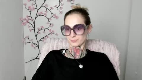 Snapshot of alexa_kittie chatting on 07.11.26 Alexa online show from 07.11.26