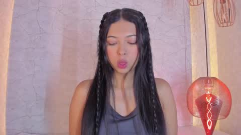 Alexa Millers online show from 11.07.25