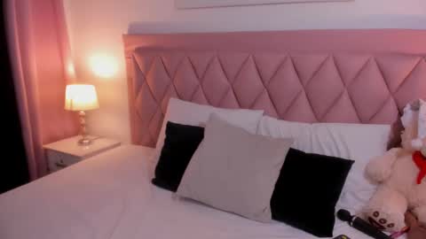 Snapshot of alexa_star1 chatting on 12.20.24 Alexa online show from 12.20.24