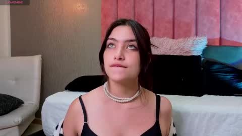 Alexa Thaylor online show from 12.15.25