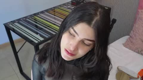 Alexa Thaylor online show from 04.22.26