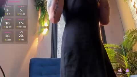 Snapshot of alexaa_carter chatting on 06.11.26 Alexa online show from 06.11.26