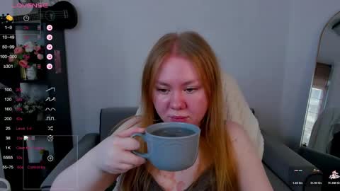 Snapshot of alexaabee chatting on 06.03.26 alexaabee online show from 06.03.26