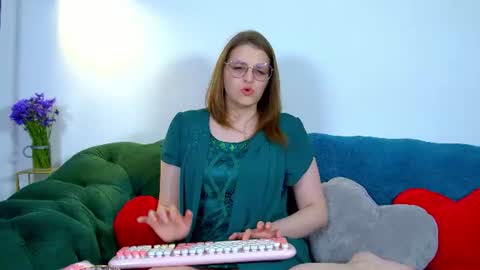 AlexaAvery online show from 06.08.26