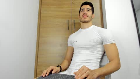 alexander__lips online show from 12.20.24