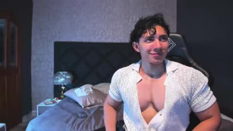 Snapshot of alexander_classy chatting on 01.21.25 Alex online show from 01.21.25