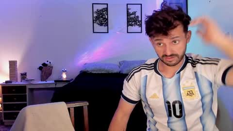 Snapshot of alexanderjaz chatting on 09.20.25 Alexander Jaz online show from 09.20.25