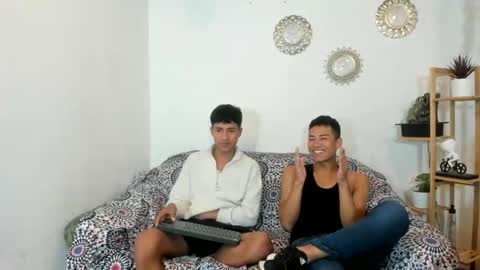 chicos hot online show from 09.18.25