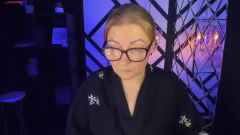 Alexandra online show from 02.15.25