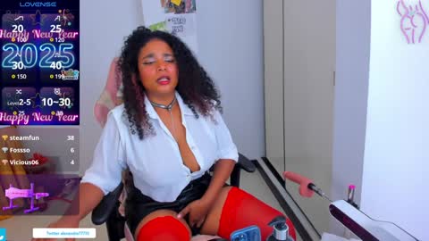 Alexandra Independent model online show from 01.05.25