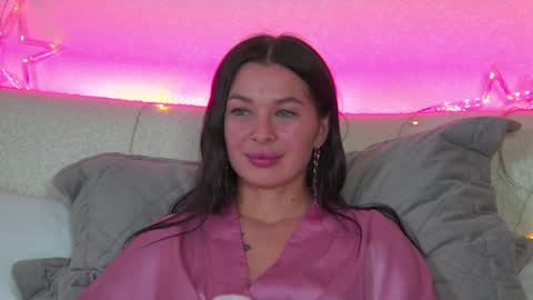 AlexandraBloom online show from 01.10.25