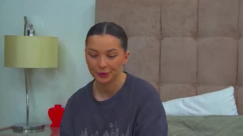 AlexandraBloom online show from 03.15.26