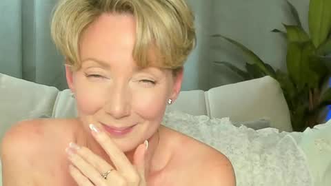 Alexandra online show from 05.11.26