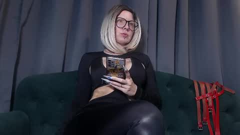 Alexandra online show from 05.04.26