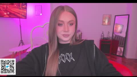 Snapshot of alexashowcum chatting on 12.20.25 Alexa online show from 12.20.25