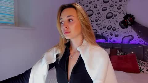 Snapshot of alexawilds chatting on 01.11.26 AlexaWilds online show from 01.11.26