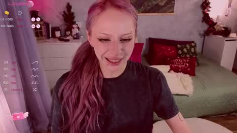 Snapshot of alexbellis chatting on 12.20.24 alexbellis online show from 12.20.24