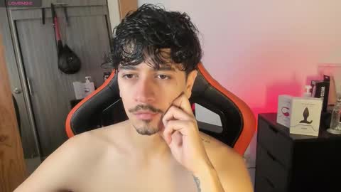 Snapshot of alexfloreszzz chatting on 09.15.25 alexfloreszzz online show from 09.15.25