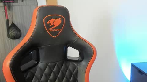 Snapshot of alexfloreszzz chatting on 09.18.25 alexfloreszzz online show from 09.18.25