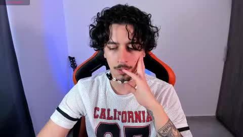 Snapshot of alexfloreszzz chatting on 02.14.26 alexfloreszzz online show from 02.14.26