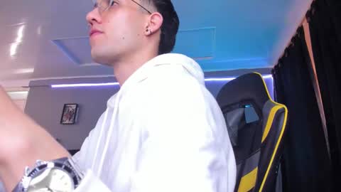 alexgiraldo__ online show from 10.02.25