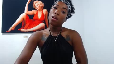 Snapshot of alexia_sinclaire24 chatting on 10.26.25 alexia_sinclaire24 online show from 10.26.25