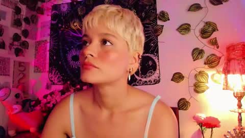 Snapshot of alexiafisher_ chatting on 01.22.25 Alex online show from 01.22.25