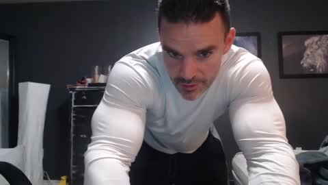 Snapshot of alexiarain chatting on 11.28.25 Alex online show from 11.28.25