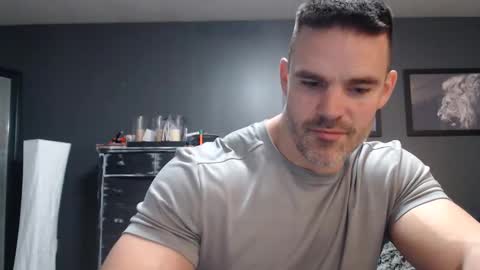 Snapshot of alexiarain chatting on 12.22.25 Alex online show from 12.22.25