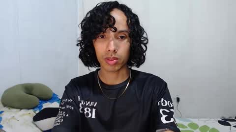 Snapshot of alexis21_ chatting on 01.14.26 Alexis online show from 01.14.26