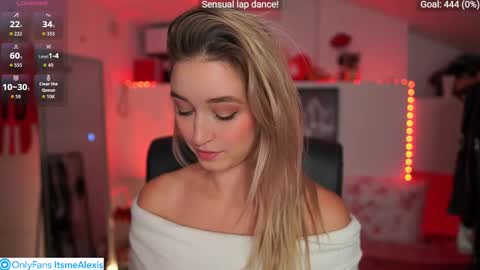 Snapshot of alexis___texas chatting on 11.02.25 Alexis Texas online show from 11.02.25