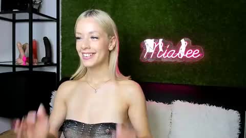 alexisbanx online show from 07.12.26